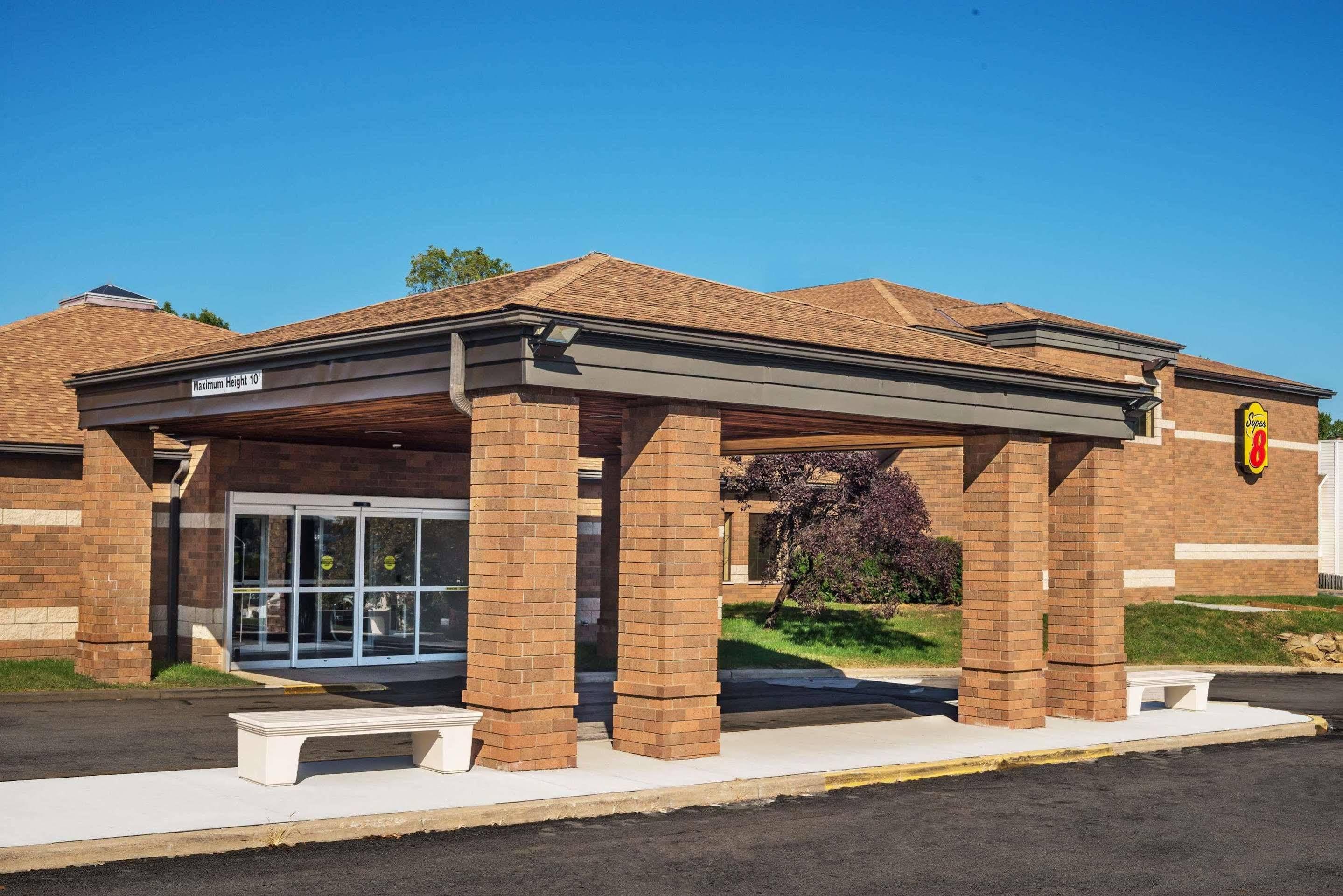 Super 8 By Wyndham Copley Akron Esterno foto