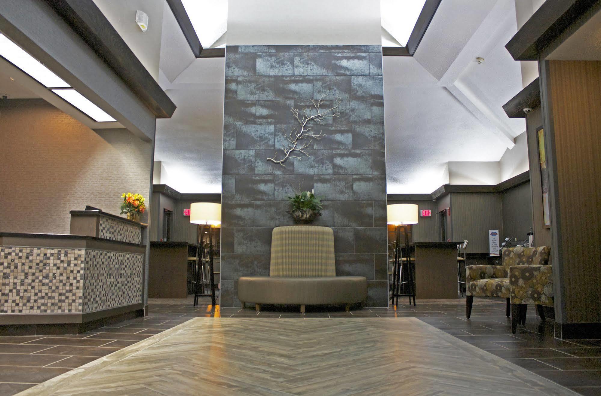 Super 8 By Wyndham Copley Akron Esterno foto